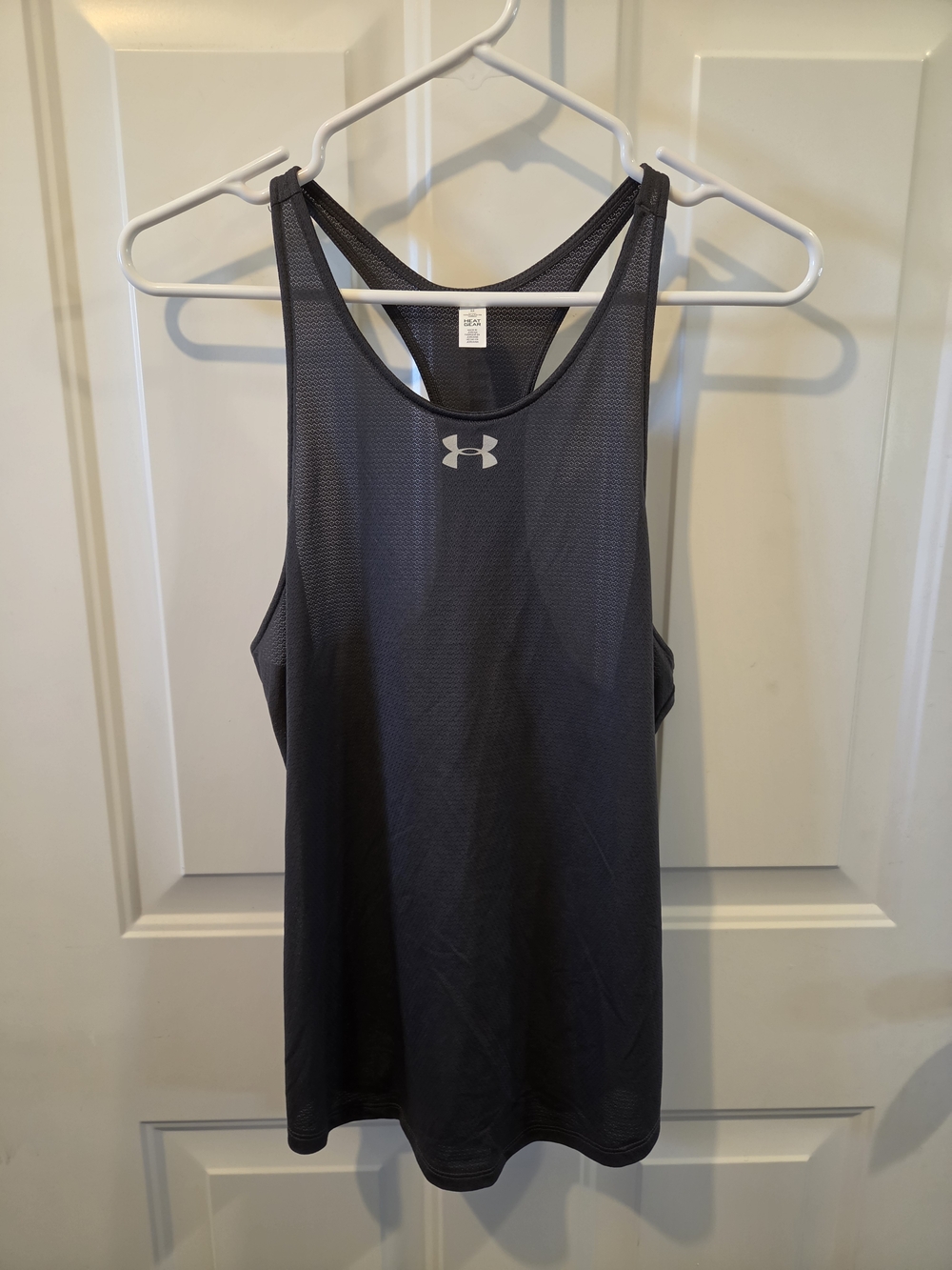 Under Armour Black Racerback Performance Tank. Size M. #SW